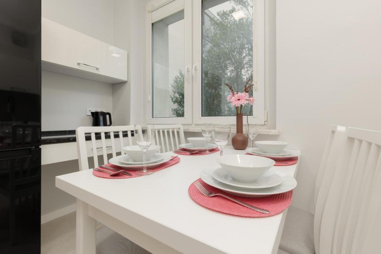 Bright Apartment Kasprzaka Warsaw Wola Near Metro Station By Noclegi Renters Exterior foto